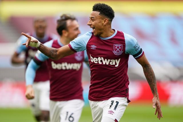 英超最新积分战报：两大豪门惨遭绝平，曼联丢分，阿森纳优势扩大