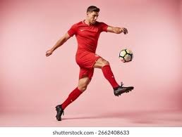 辽宁男篮在俱乐部杯首战失利，后调整阵容暂稳，以90比79战胜合肥男篮，杨鸣调整战术有效应对挑战。